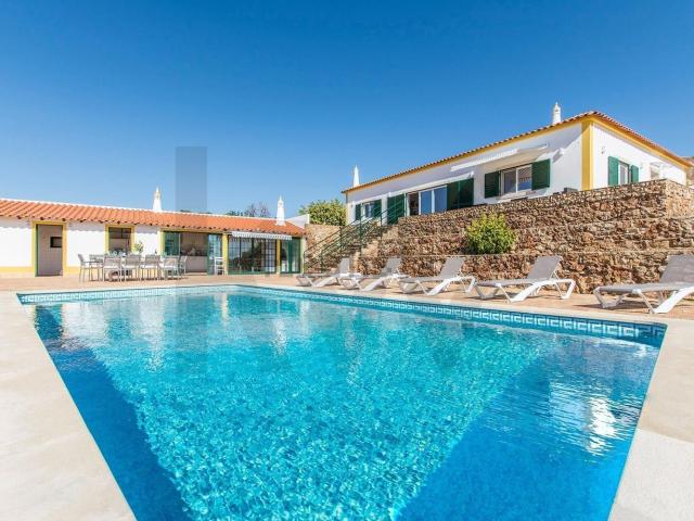 Casa venda em Amendoais e Cortezães, Faro