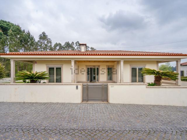 Casa venda em Ucha, Arcozelo