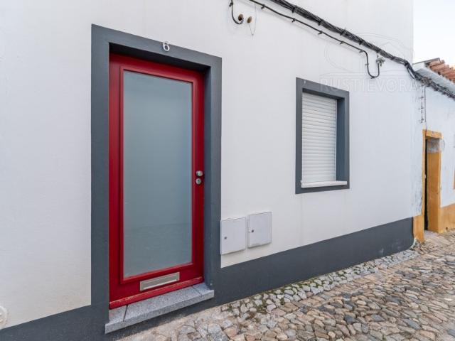 Casa alugar em Évora (São Mamede, Sé, São Pedro e Santo Antão), Évora