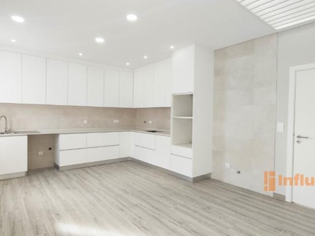 Casa venda em Castelo Branco, Canhoso