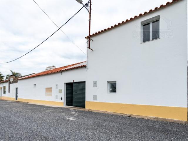 Casa alugar em Nossa Senhora da Tourega e Nossa Senhora de Guadalupe, Évora