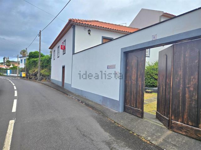 Casa venda em Açores, Velas