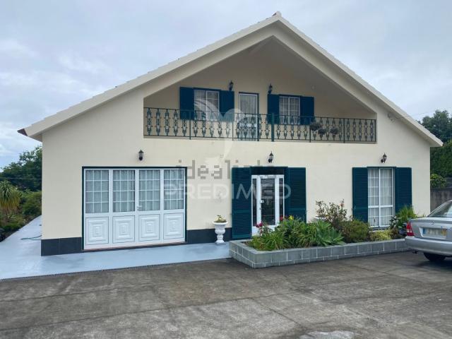 Casa venda em Açores, Velas