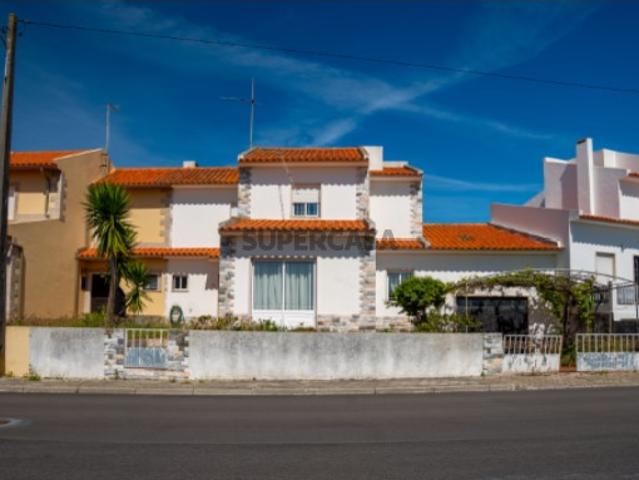 Casa venda em Pederneira, Leiria