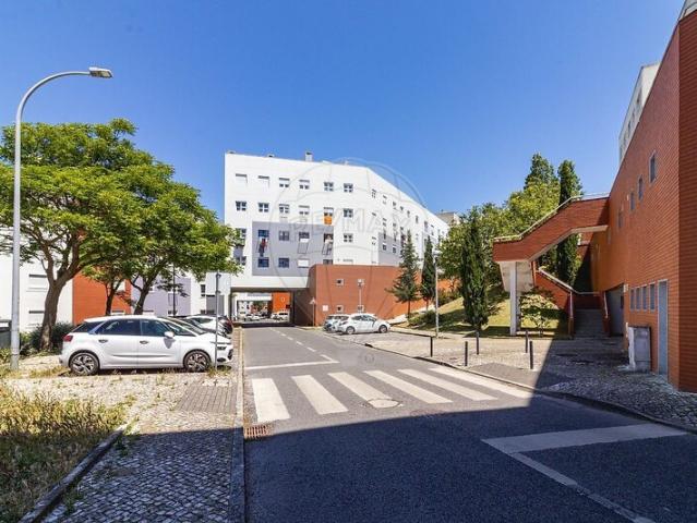 Apartamento venda em Amadora, Lisboa
