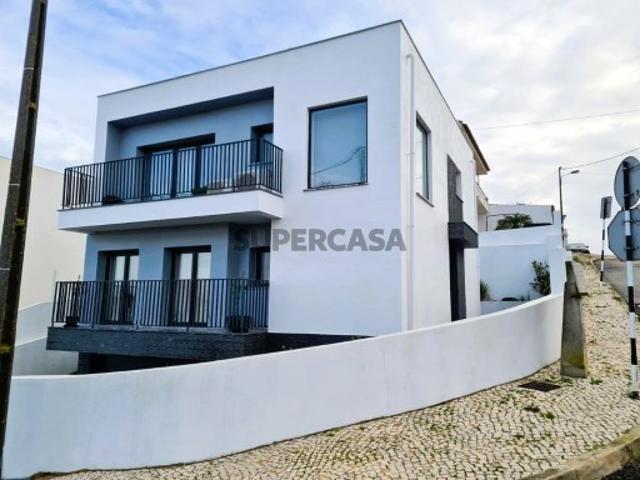 Casa venda em Vale Mourelos, Almada