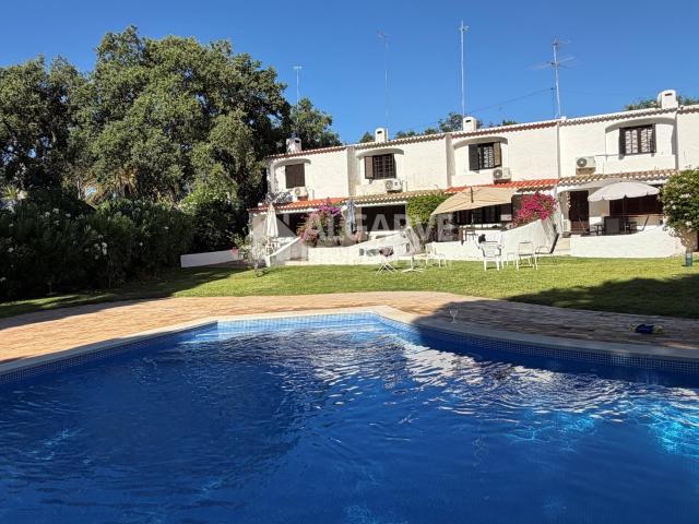 Vivenda venda em Albufeira e Olhos de Água, Albufeira
