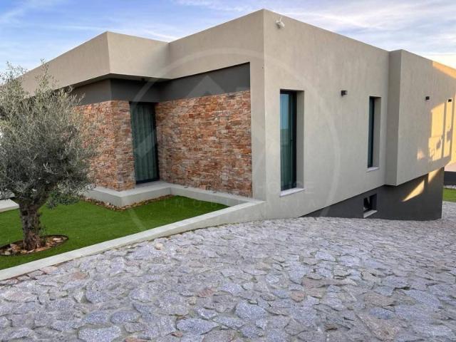 Casa venda em Chaves, Vila Real