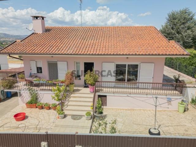 Casa venda em Chaves, Vila Real