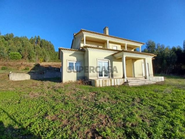 Casa venda em Ferreira Do Zêzere, Igreja Nova do Sobral
