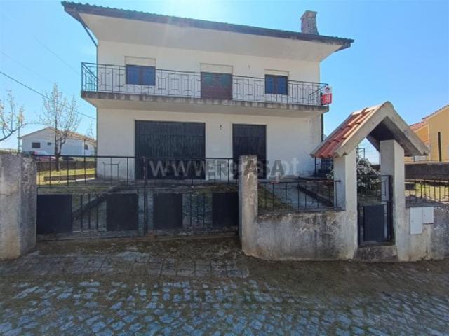 Casa venda em Argeriz, Vila Real
