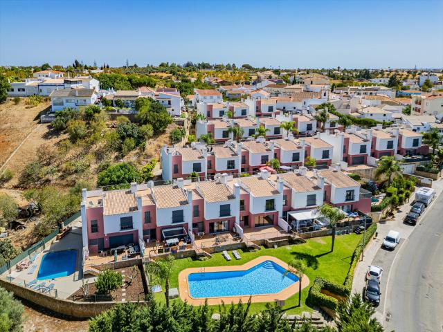 Vivenda venda em Cortelhas, Albufeira