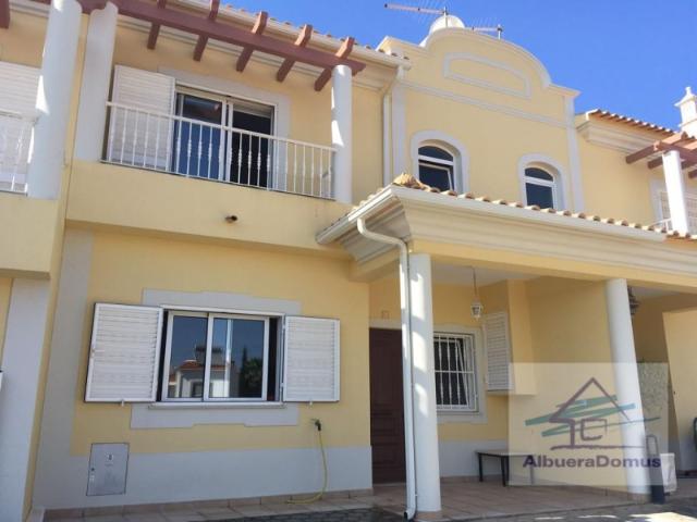 Casa venda em Mosqueira, Albufeira