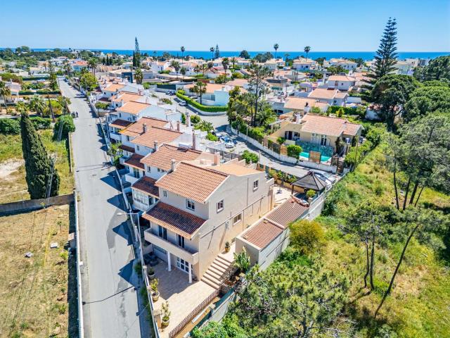 Vivenda venda em Cortelhas, Albufeira