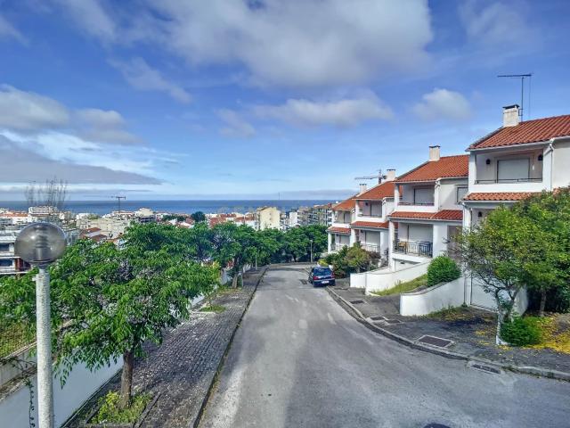 Casa venda em Pederneira, Leiria