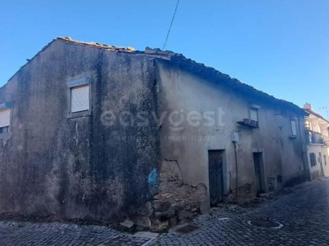 Casa venda em Mogadouro, Bragança