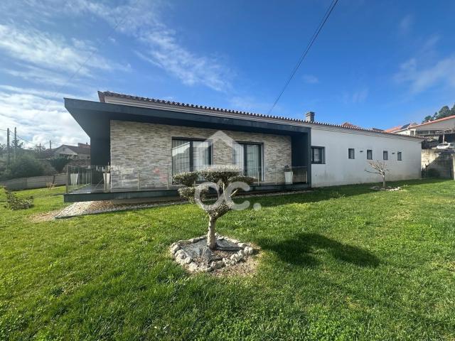 Casa venda em Porto De Mós, Leiria