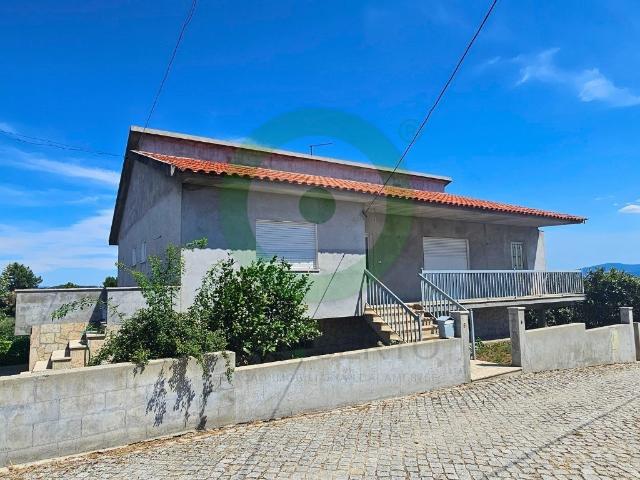 Casa venda em Argeriz, Vila Real