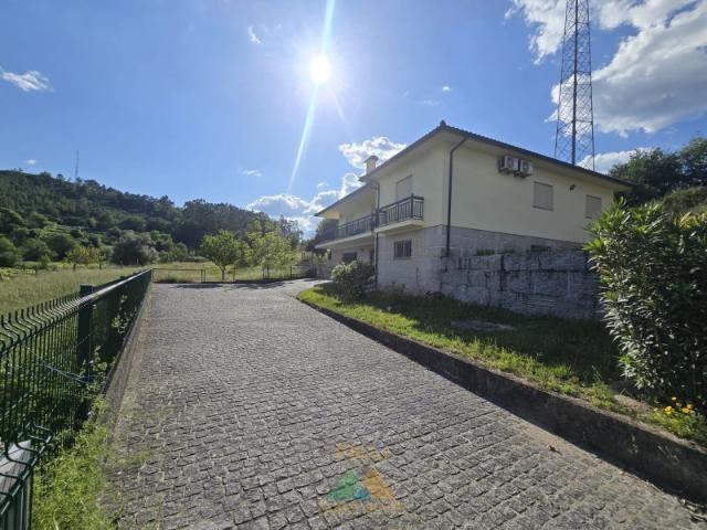 Casa venda em Arcos De Valdevez, Viana Do Castelo