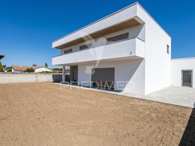 Casa venda em Batalha, Leiria
