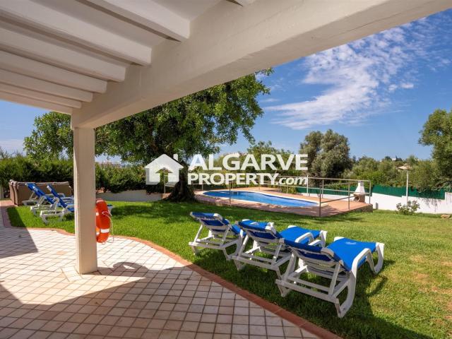 Vivenda venda em Albufeira e Olhos de Água, Albufeira
