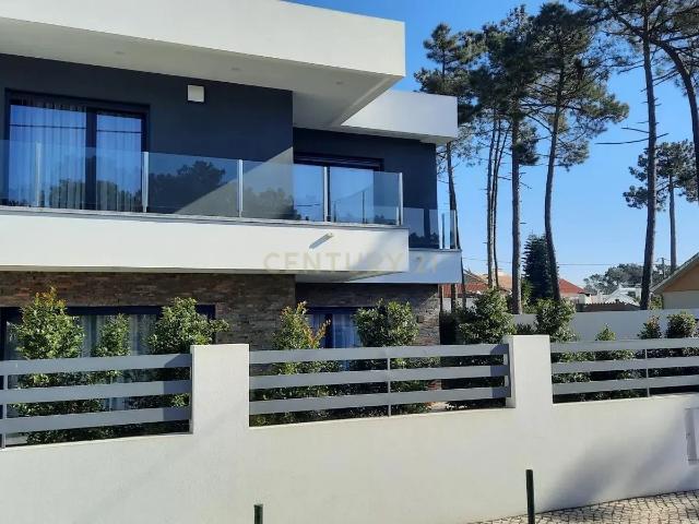 Casa venda em Charneca de Caparica e Sobreda, Almada