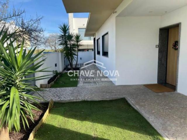 Casa venda em Cidade Sol, Santo António Da Charneca