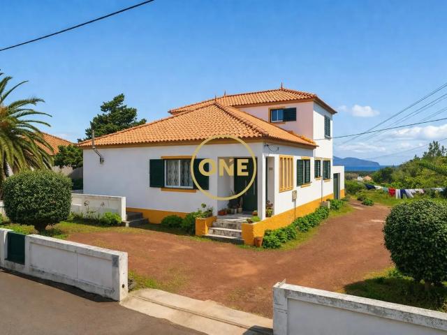Casa venda em Açores, Madalena