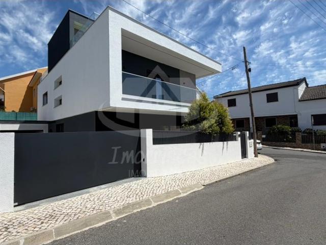 Casa venda em Portela da Azóia, Santiago Dos Velhos