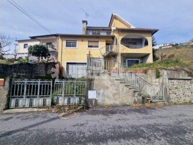 Casa venda em Torre de Cima, Peso Da Régua