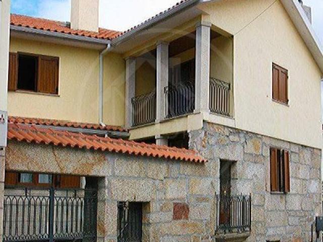 Casa venda em Argeriz, Vila Real