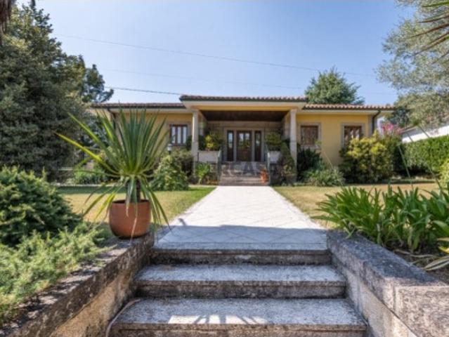Casa venda em Póvoa De Lanhoso, Braga