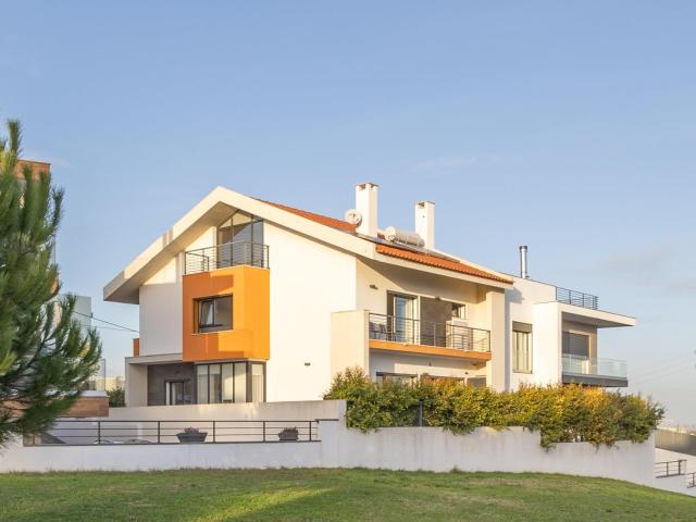 Vivenda venda em Santa Iria De Azoia, Via Rara