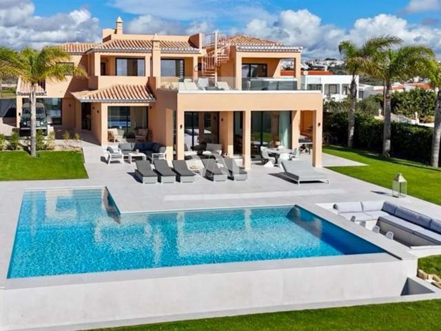 Vivenda venda em Albufeira e Olhos de Água, Albufeira