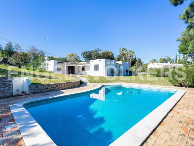 Vivenda venda em Albufeira e Olhos de Água, Albufeira