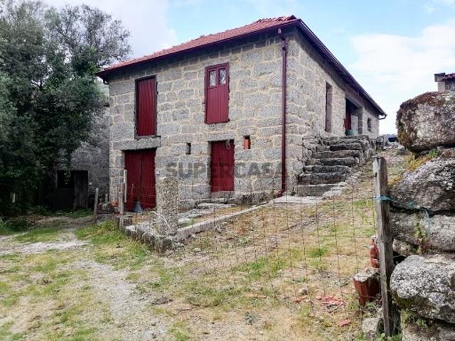Casa venda em Parada Do Bouro, Braga