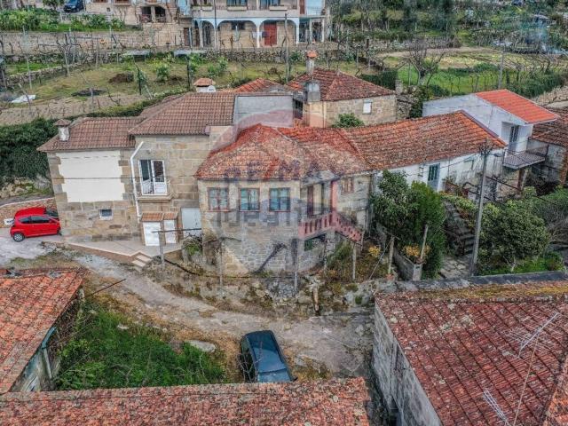 Casa venda em Torna-o-Rego, Baião