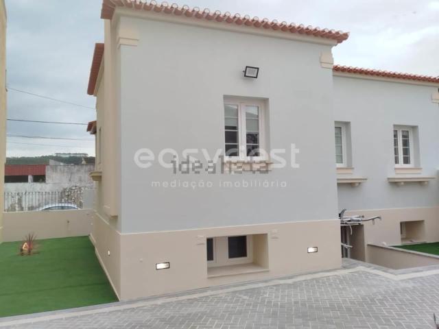 Casa venda em Pederneira, Valado Dos Frades