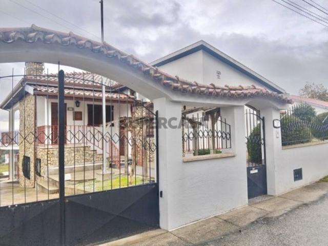 Casa venda em Cando, Chaves