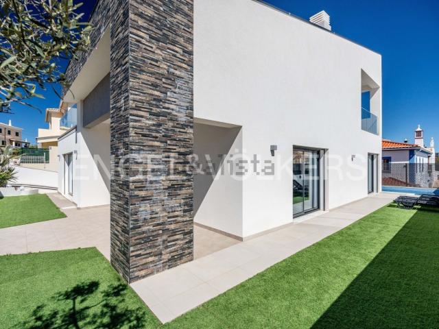 Casa venda em Quinta do Pinheiro, Portimão