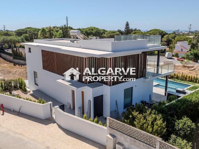 Casa venda em Albufeira e Olhos de Água, Albufeira