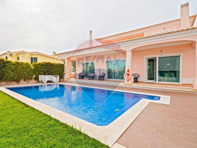 Casa alugar em Albufeira e Olhos de Água, Albufeira