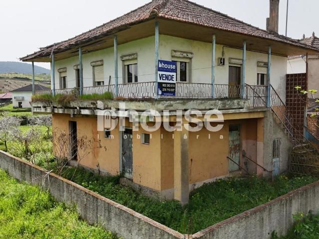 Casa venda em Argeriz, Vila Real