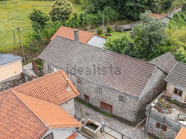 Casa venda em Revolta e Quintã, Parada Do Bouro