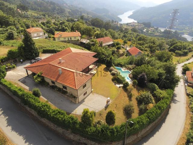 Casa venda em Parada Do Bouro, Braga