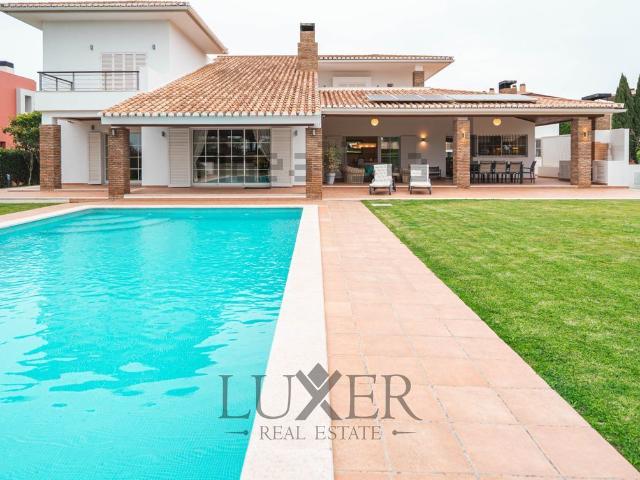 Moradia alugar em Quarteira