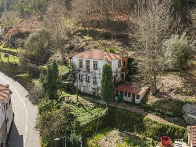 Casa venda em Parada Do Bouro, Braga