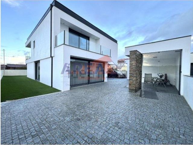 Casa venda em Oliveira De Azeméis, Aveiro