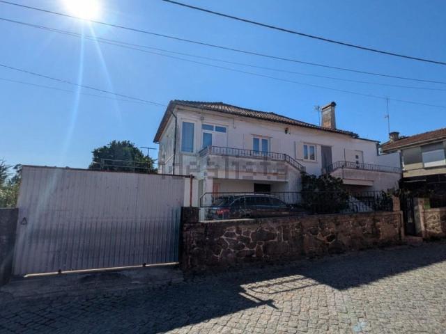 Casa venda em Vila de Punhe, Viana do Castelo