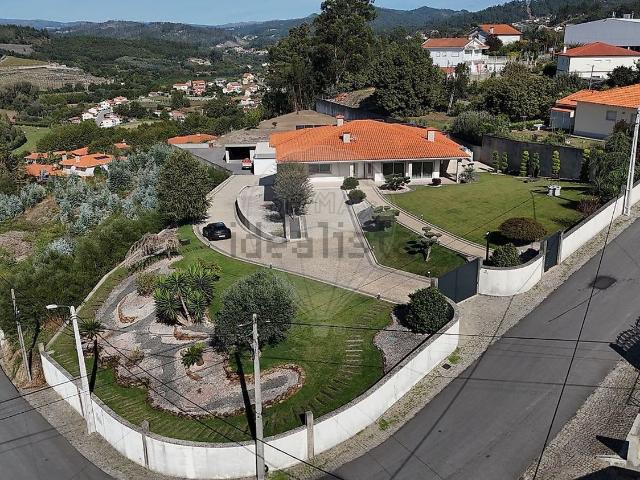 Casa venda em Vila Fria e Vizela (São Jorge), Felgueiras